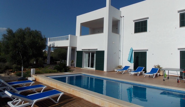 New Villa With Private Pool At Walking Distance From The Centre/Beach