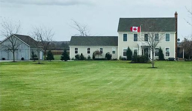 Niagara on the lake vineyard vacation home Lic# 013-2022