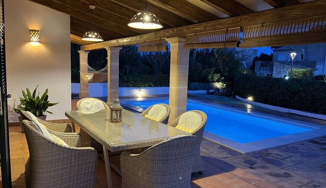 NICE AND COZY HOUSE WITH SWIMMING POOL, BICYCLES, GAMES. FERGELAN