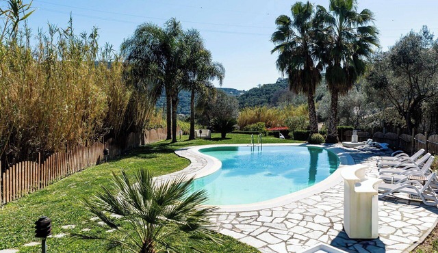 Nice apartment for 4 guests with A/C, WIFI, pool, TV, terrace and pets allowed