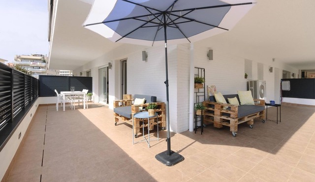 NICE APARTMENT WITH BIG TERRACE IN TOSSA
