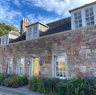 No 1 Stable Yard, Wemyss Castle Estate