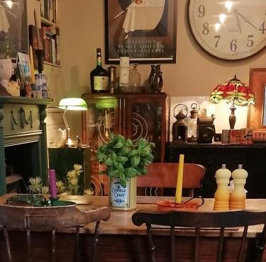 No 30 Guest House, Aberdare