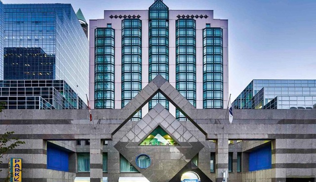 Novotel Toronto North York