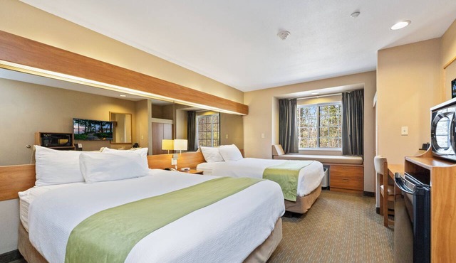 Parry Sound Inn & Suites