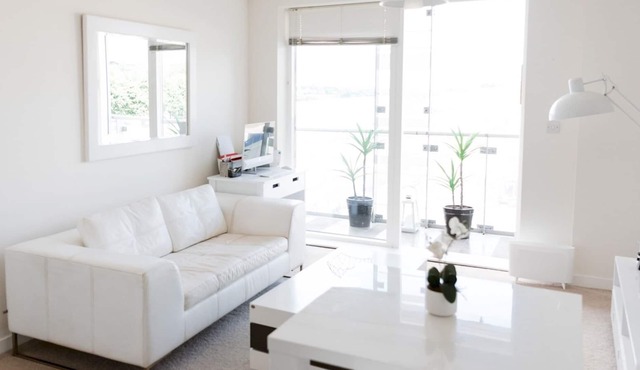 Pass the Keys | Bright, Modern 1bedroom Apartment Glasgow Harbour