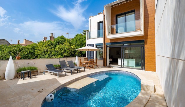 PDR 15 - 6 pax - Private pool, modern house