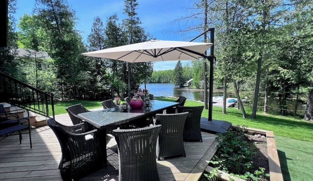 Peace Out on Balsam Lake – Luxury Waterfront Cottage