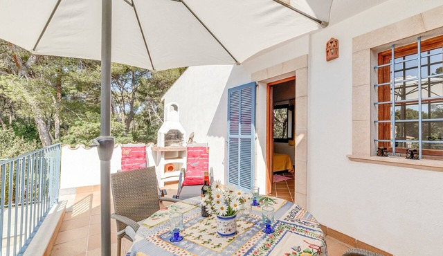 Peaceful location with terrace – Apartment Es Romani Alto