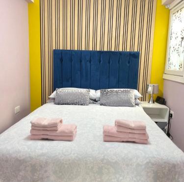 Penlea ~ 1 bedroom Flat with Harbour view