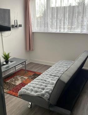 Penn Gardens Flats 1 - 2 , Rooms 3 - 4