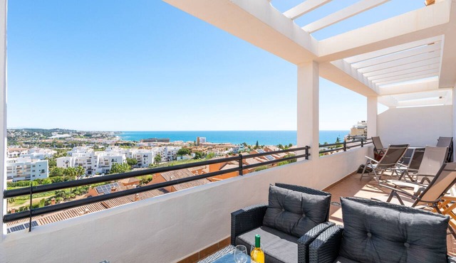 Penthouse La Cala | Offering dual terraces and spectacular ocean views