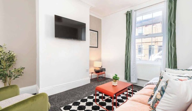 Perfect Booking | Central Doncaster 3 Bed Home