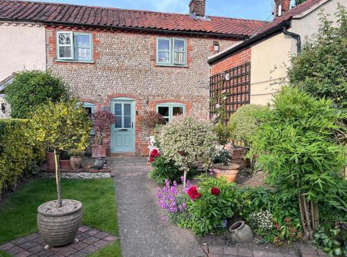 Pet Friendly, Border Cottage, Norfolk