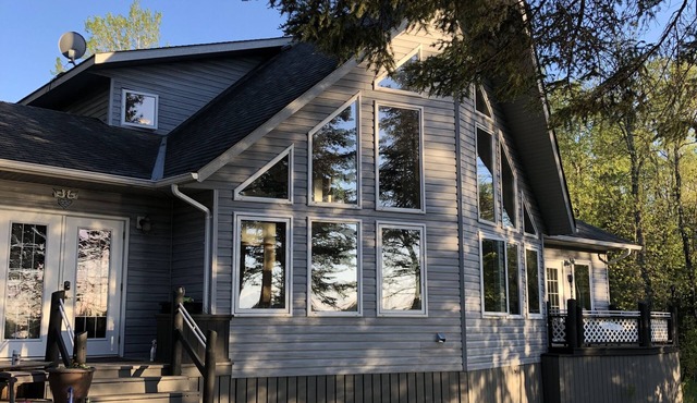 Pier 6 - Ultimate 5 bedroom family destination on beautiful Shoal Lake/LOTW ON