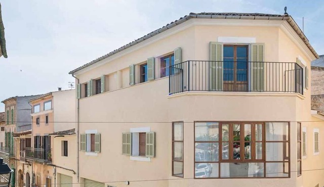 Plaza Maca, semi-detached apartment in Campanet