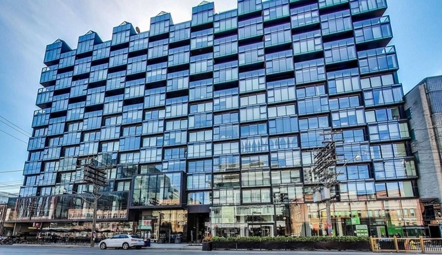 Premium hotel inspired condo in the heart of downtown Toronto