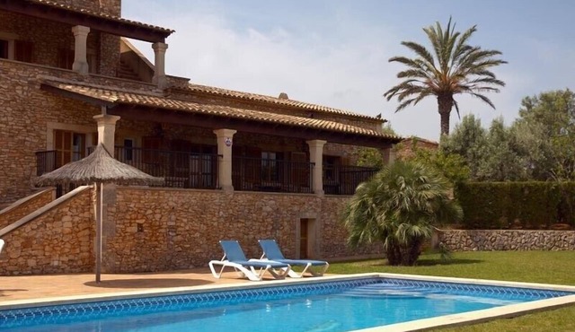 Pretty and calm house, 1km away from the beach