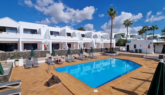 Princesa Ico 1 bedroom apts.