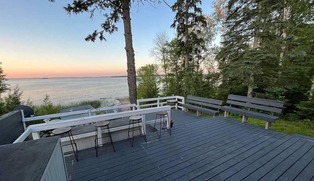 Private cottage on Eagle Lake