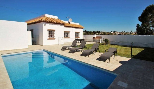 Private pool, large garden, in Fuente del Gallo, a few minutes from the beach, free WiFi - Casa Granados -