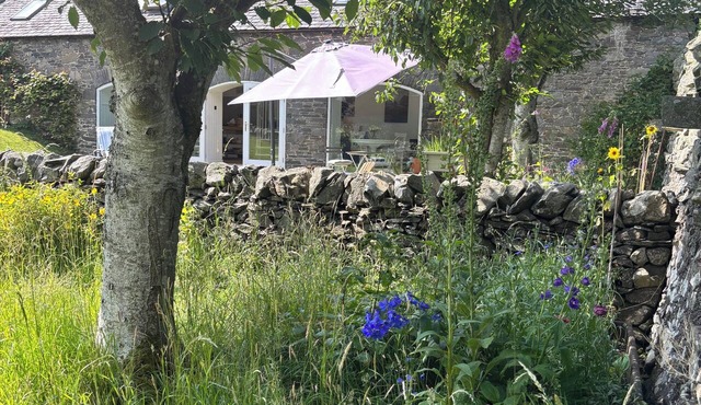 Private rural retreat in the Scottish Borders with sauna, log fire, & garden
