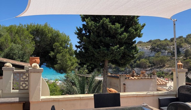 Pure beach feeling - Casa Caracol is located directly on the beach of Cala Romantica
