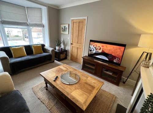 Refurbished Victorian Villa- Free Parking- Sleeps6
