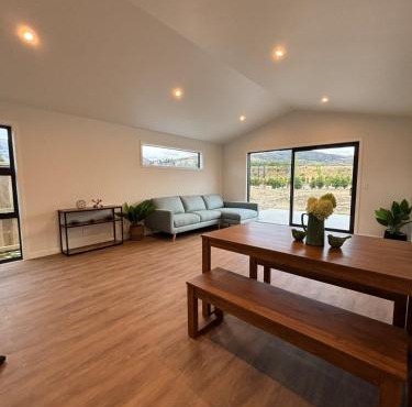 River Terrace Retreat Cromwell