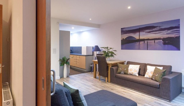 Riverside West End Apartment