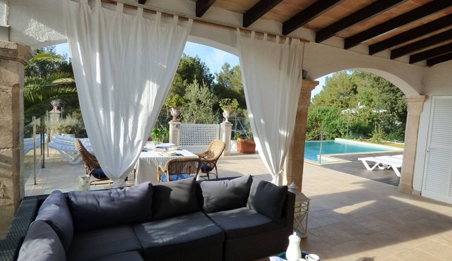 Roman villa Bonaire, near the beach, WiFi, pool, A/C, quiet area ETV2144