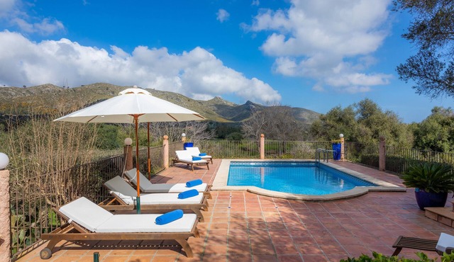 Romantic Country House with Mountain View, Pool, Wi-Fi
