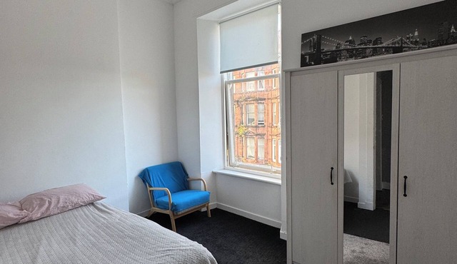 Room Central Glasgow Green, Bridgeton +KITCHEN LIVING WASHER/LAUNDRY bus train