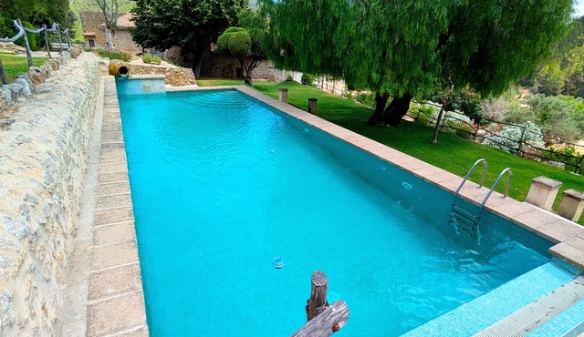 Room 'Habitación 1' with Mountain View, Shared Pool and Wi-Fi
