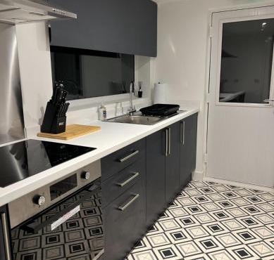 Room in Melrose Shared House