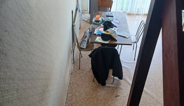 Room-room in a Family House