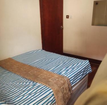Room2 34 Morris Road E14 6NX