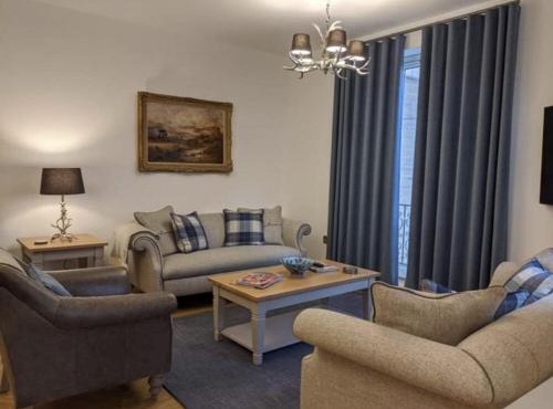 Royal Gardens Apartment 2