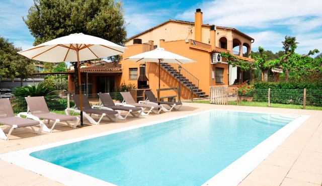 Rural apartment with swimming pool - Can Montal Empordà