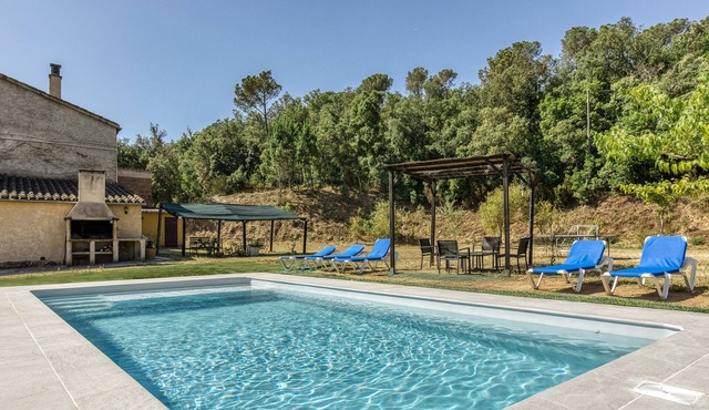 Rural House 'Can Miquel' in the Mountains, Near the Beach, Private Pool, Amazing Biking Routes & AC