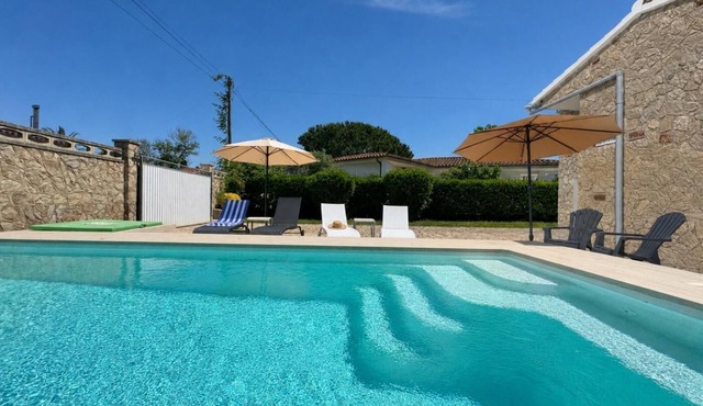 Rustic charm with modern touches in Sant Martí d'Empúries.