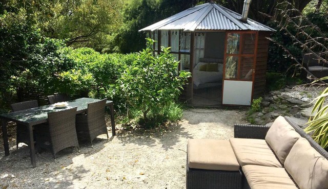 Rustic Holiday Rental with Beautiful Views of Kenepuru Sound in South Island