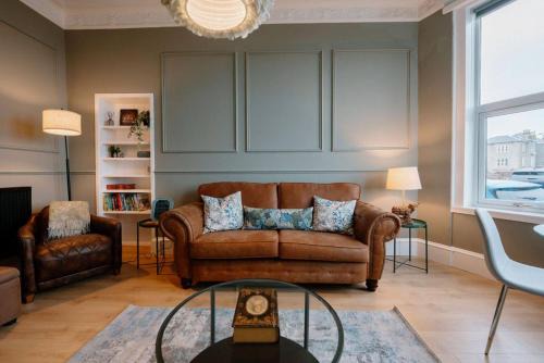 Sea View, 2 Bed Apartment, Central Largs