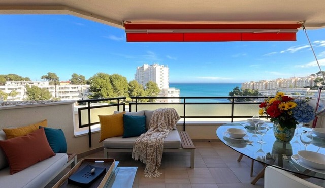 Sea View Apartment Between Forest and Beach – Cala Vinyes