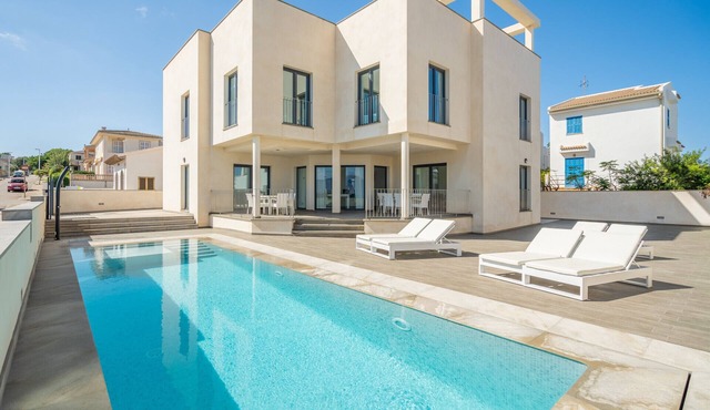 Sea view Villa with pool, only 20m to the beach, Son Serra de Marina, Mallorca