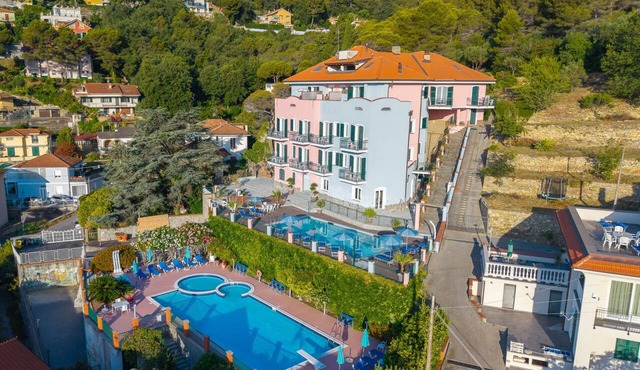 Seaview Pool Retreat - B29, Andora, Italy