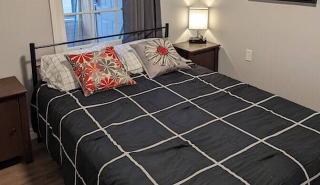 Secret Haven - 2BD home - Close to Everything!