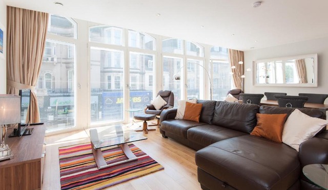 Shandwick Apartment - Edinburgh City Centre - Sleeps 2