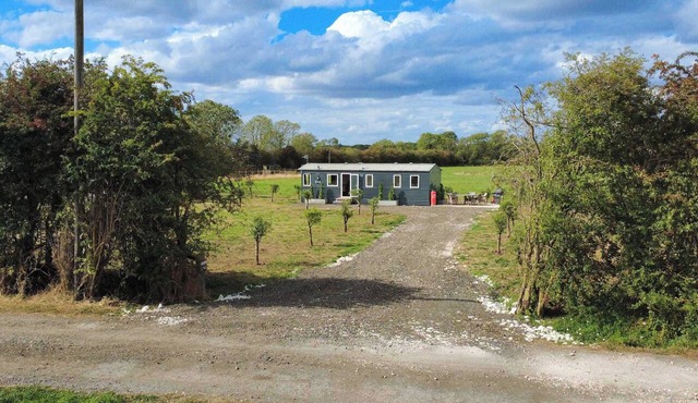 Sheepy Lodge - Puppy Lounge, arcades, games room