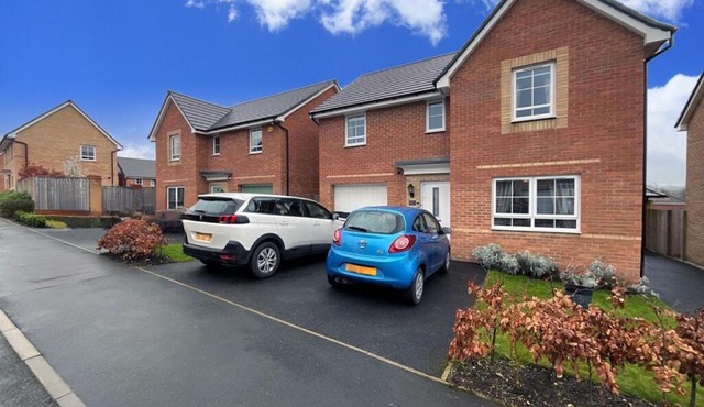 Sheffield Boutique 4-Bed Home